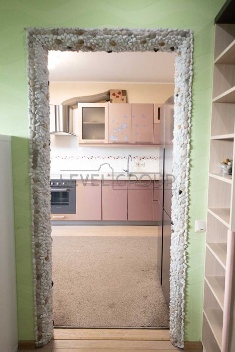 Продаж двохкімнатна квартира Виноградар з ремонтом недорого без% Київ