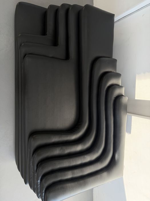 Дизайнерська шкіряна софа