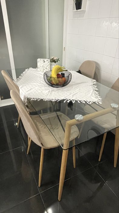 Mesa cozinha Vidro - Mt bom estado