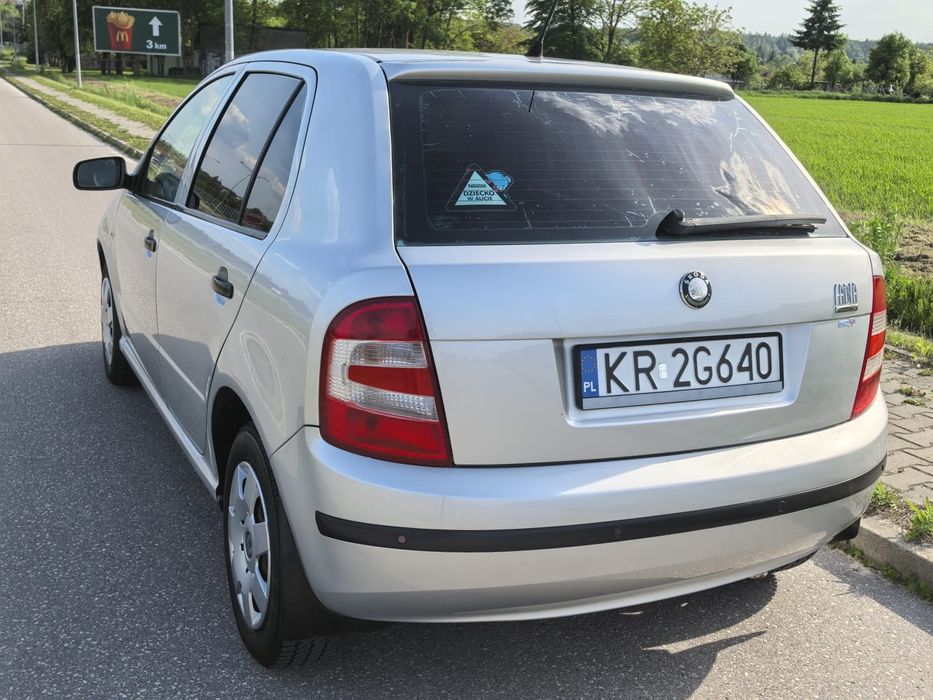 Skoda Fabia_2007_Benzynka_Klima_Czujniki Cofania_OC NA ROK!