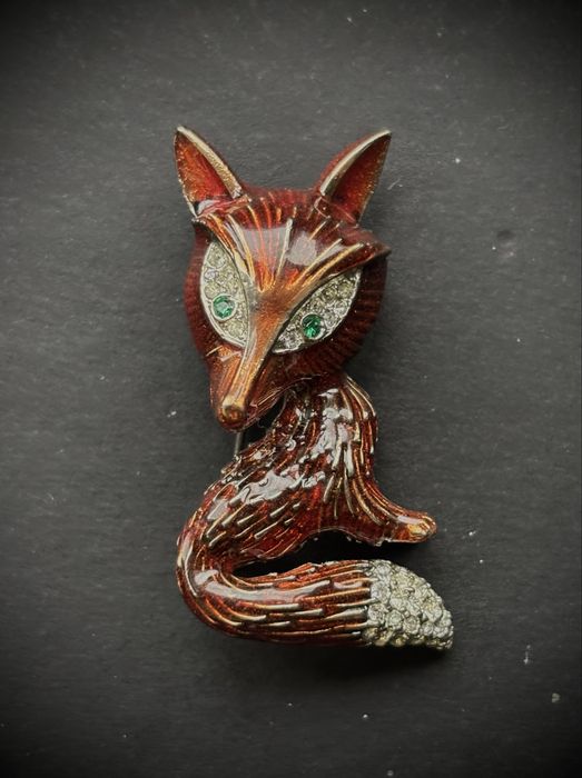 Броши современные и винтажные