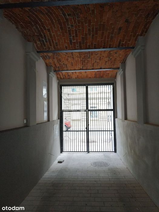 Kawalerka w centrum Łodzi | Nawrot 56 | klimatyzacja