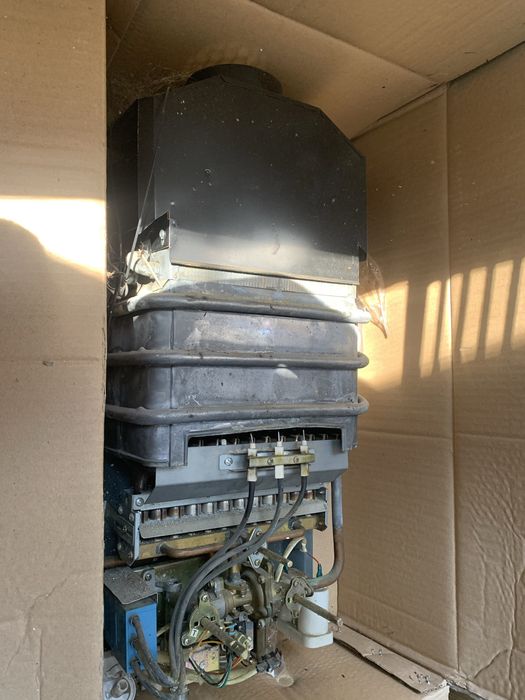 Продам газовую колонку