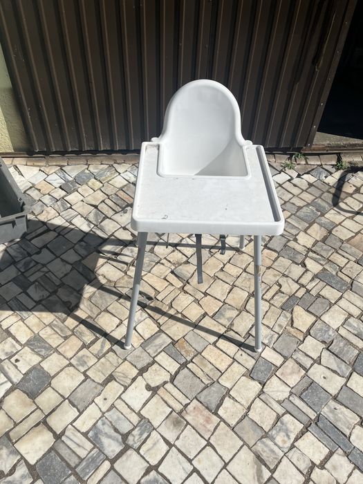 4 Cadeiras altas para bebé com pés (preço por cada)