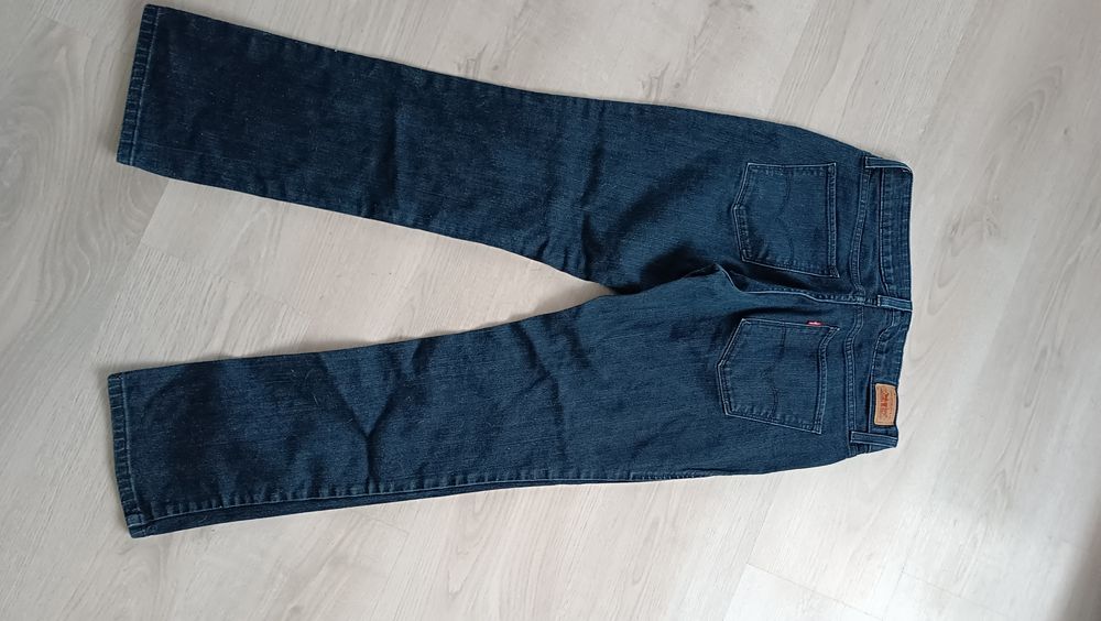Spodnie jeansowe damskie Levi's 552 roz 0