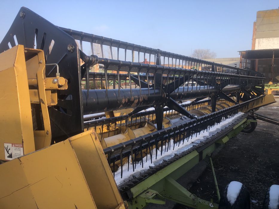 CLAAS Lexion CAT 570 Новий ДВИГУН