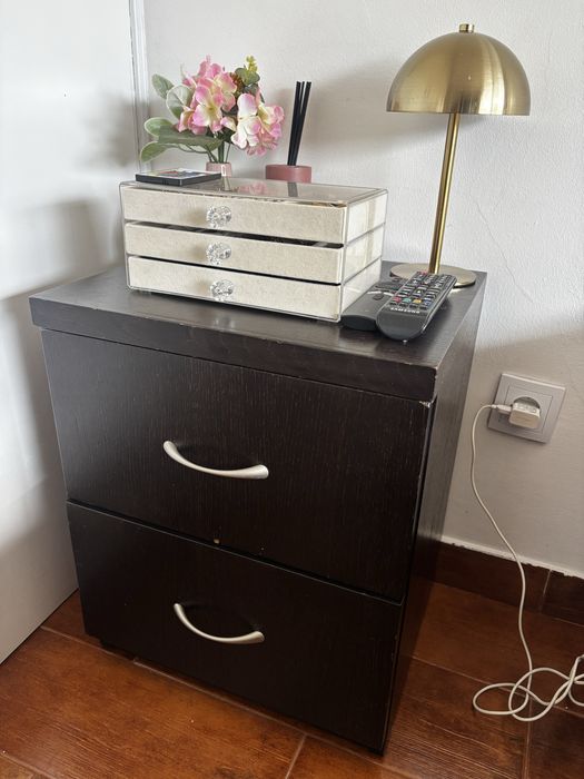 Mesa de cabeceira