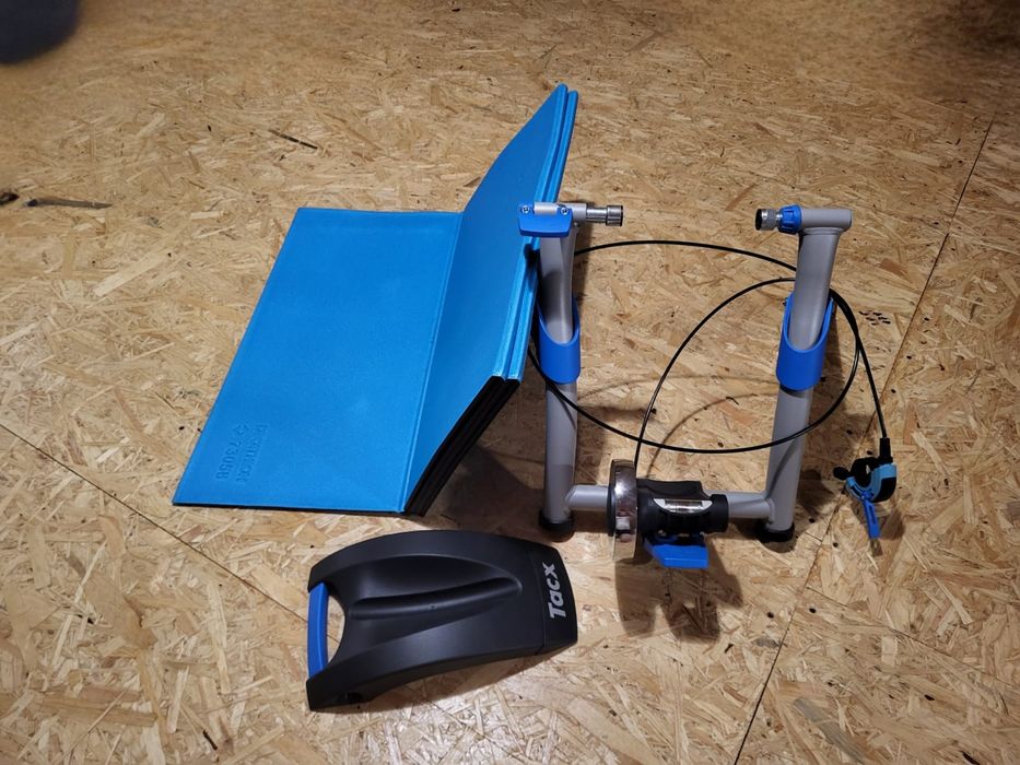 Trenażer rowerowy Tacx + koło