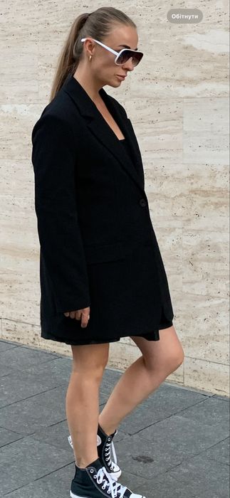 Жакет zara. Розмір L , новий. Одягався один раз на зьомку