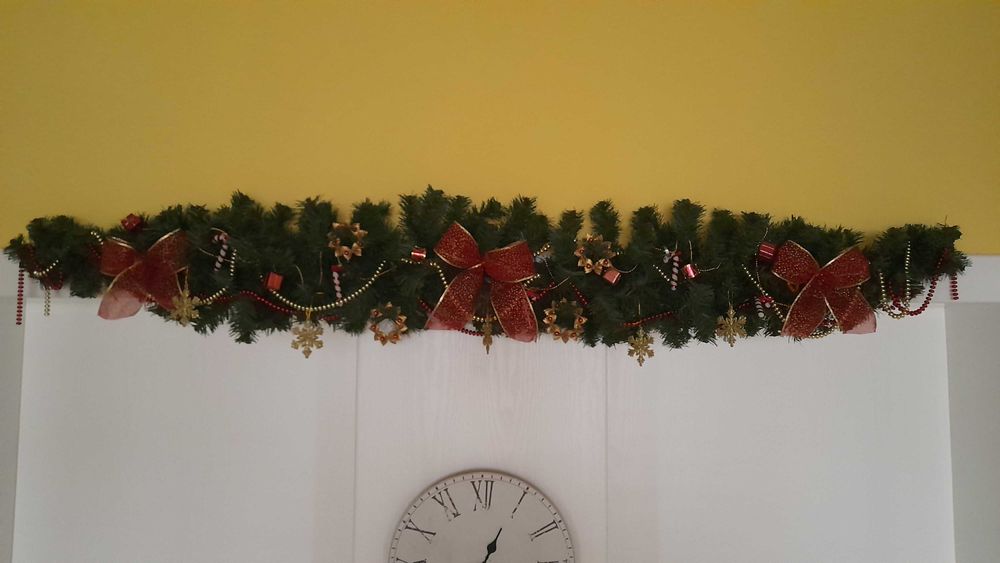 Gęsta GIRLANDA świąteczna ok 170 cm na ścianę, kominek, stół, komodę