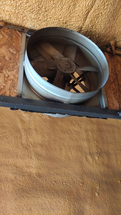 Вентилятор осевой диаметром 600 мм для сушильной камеры четыре штуки