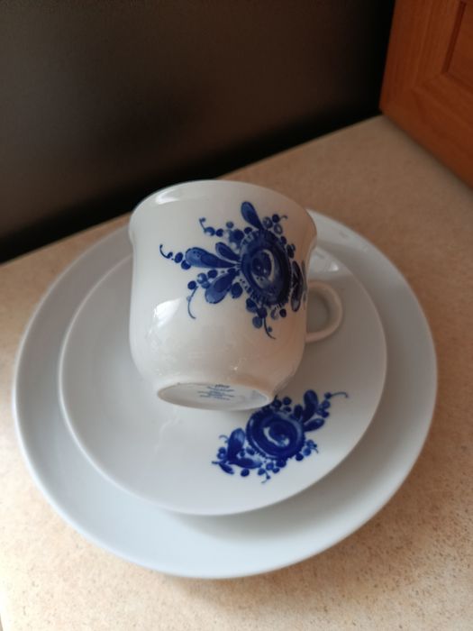 Śliczne stare trio porcelana Henneberg
