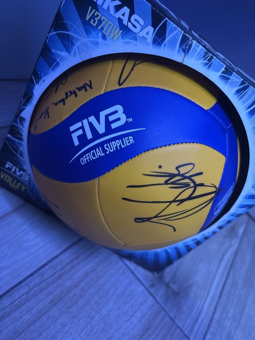 Piłka oryginalna z autografami