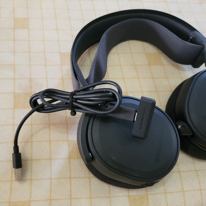 Vendo fones Arctis 7+