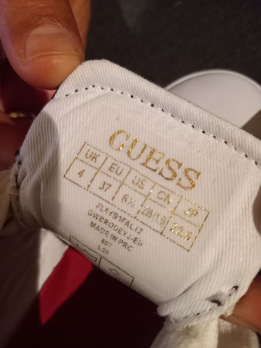 Ténis GUESS, N. 37 - novos