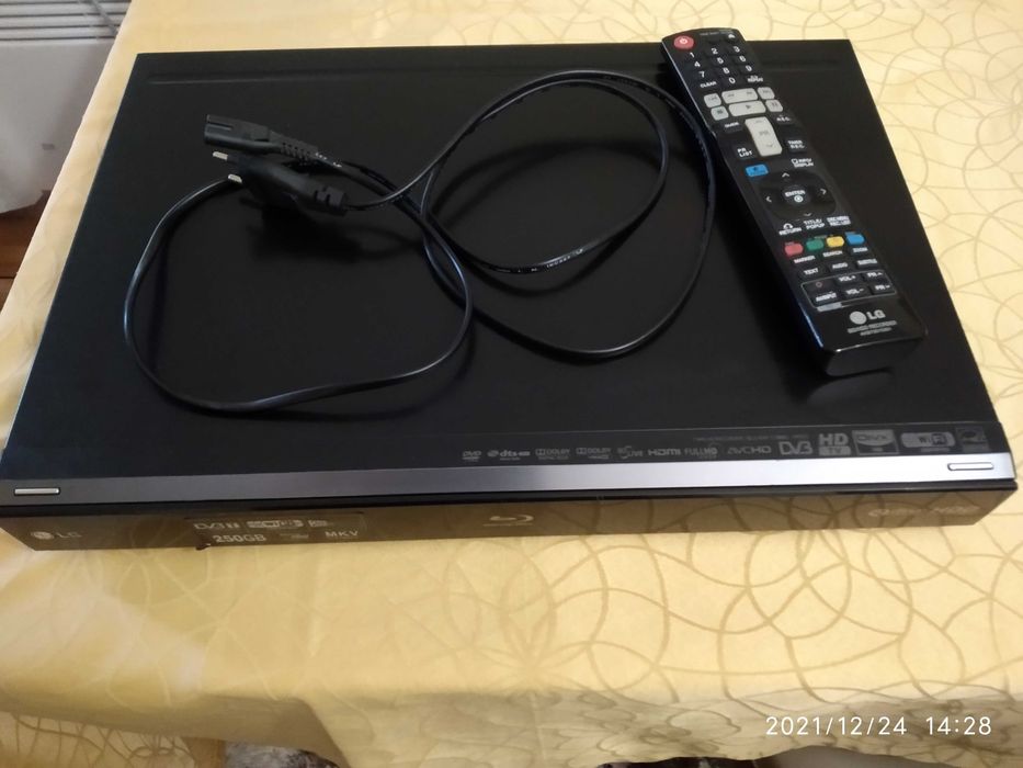 Blu-ray, DVD, and CD Player64575351998210120