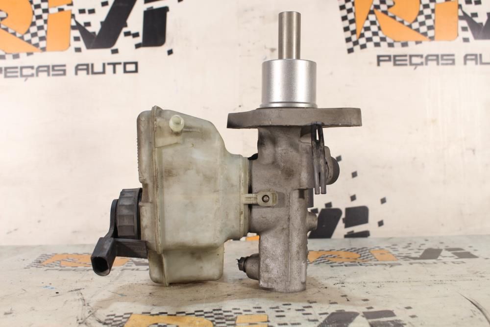 Bomba central dos travões VOLKSWAGEN Golf VI (5K1)