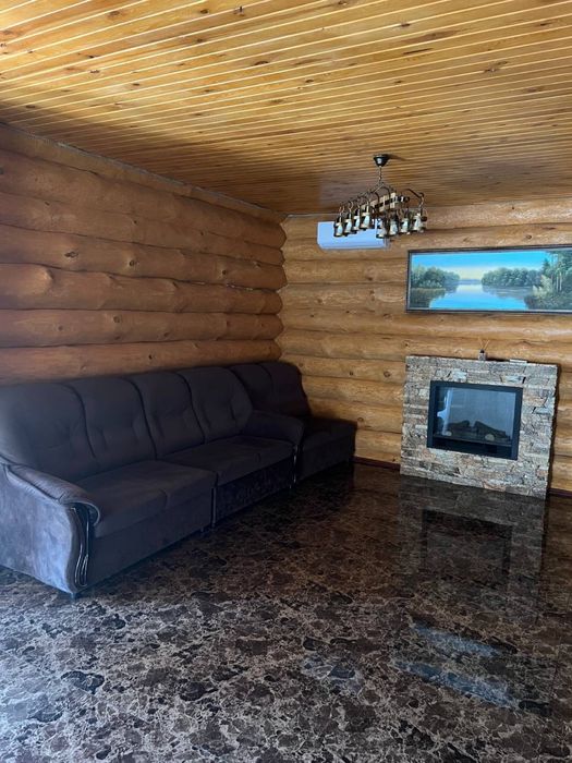 101/1 Дом со сруба с бассейном и баней