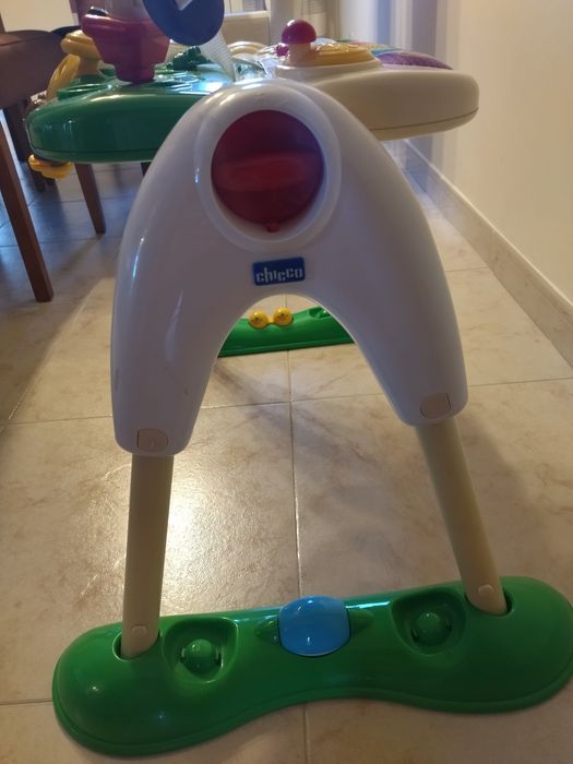 Mesa de actividades/ginásio Chicco