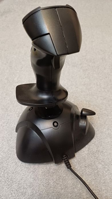 Джойстик Thrustmaster PC