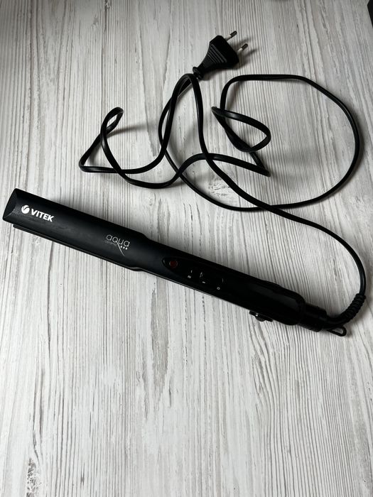 Випрамляч для волосся VITEK