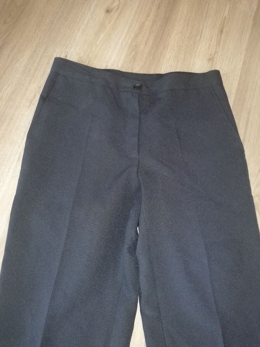 Calça clássica de senhora T-38 nova