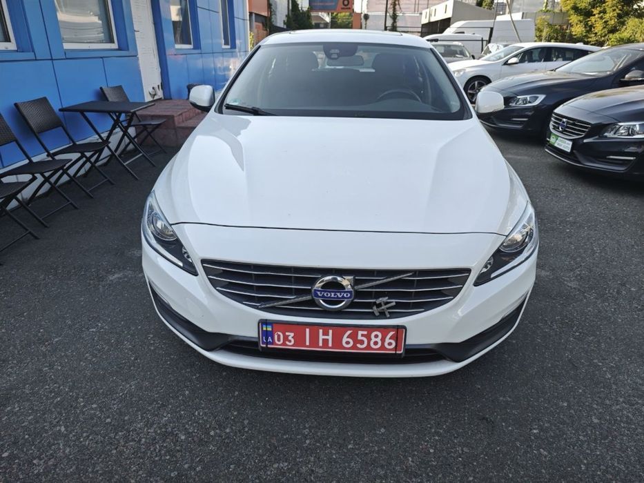 Volvo V60 Facelift 2,0 дизель ВІДЕО