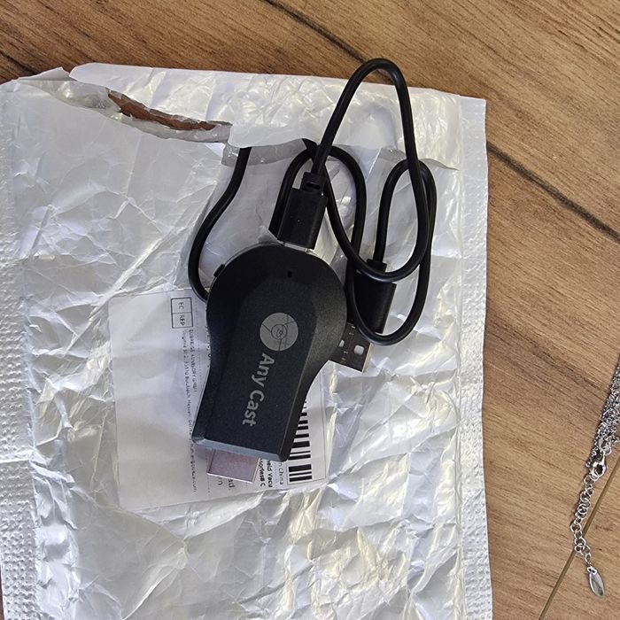 Bezprzewodowy adapter HDMI AnyCast