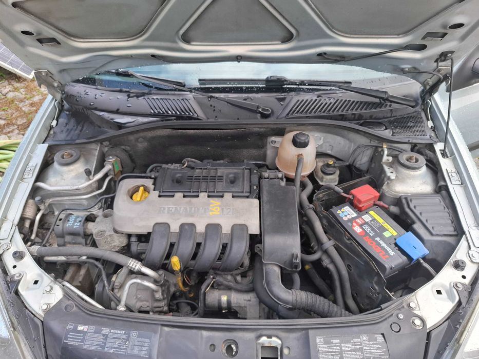 Renault Clio 1.2 16V. Excelente Estado A/C apenas 160 mil Kms