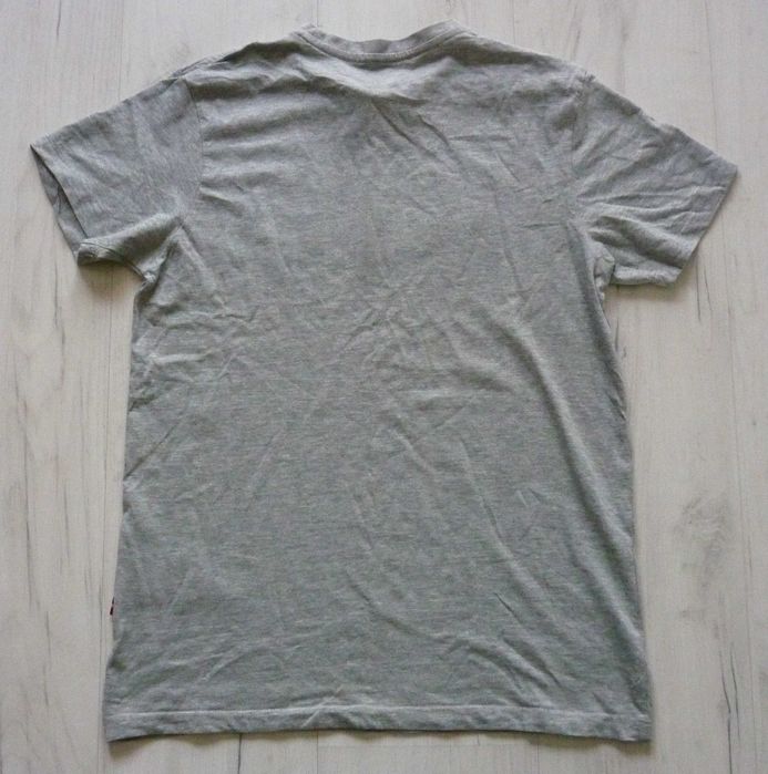 Efektowna koszulka męska t-shirt LEVIS rozmiar S szara