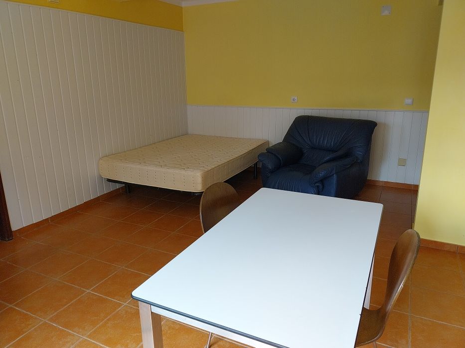 Aluga-se Tzero em Tomar