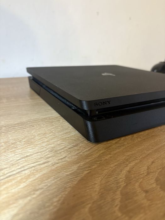 PlayStation 4 + 83 Топові ігри (Cyberpunk, RDR2, GTA V) + 2 геймпади