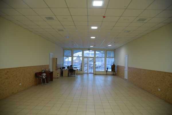 Комплекс приміщень та земельна ділянка у смт. Ружин