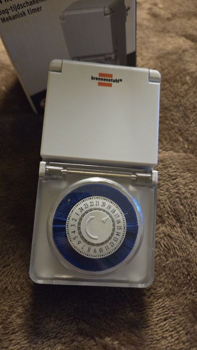 Analogowy Mechaniczny Programator Czasowy 24H Brennenstuhl MMZ IP44