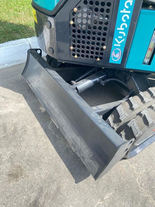 Мініекскаватор Kubota LX9-12