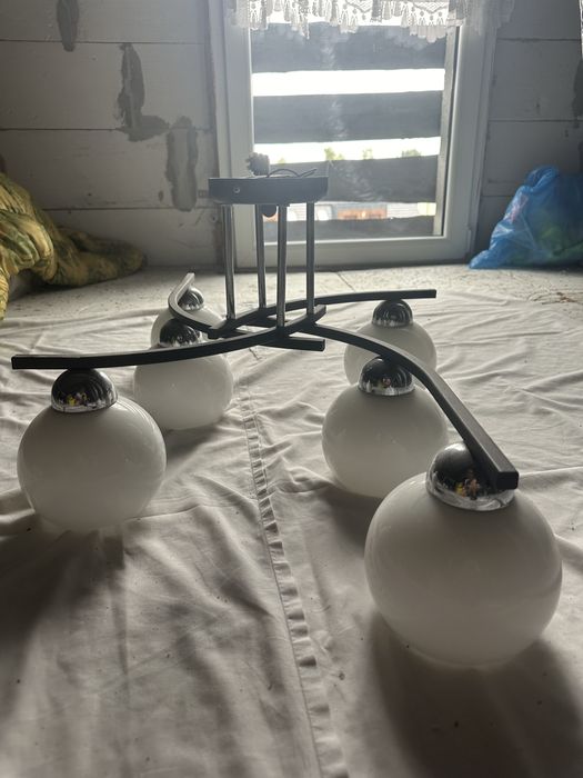 Lampa przysufitowa