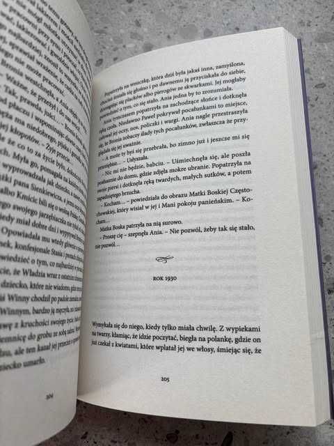 Stulecie Winnych, Ci którzy przeżyli, książka, autor Ałbena Grabowska