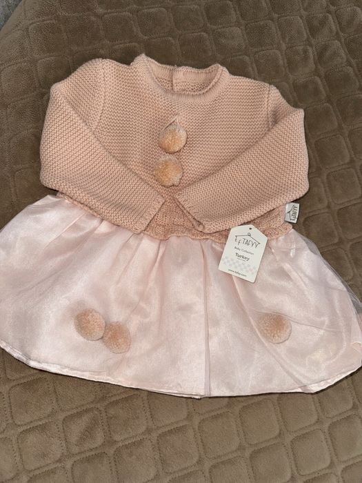 Сукня для дівчинки 12-18 місяців