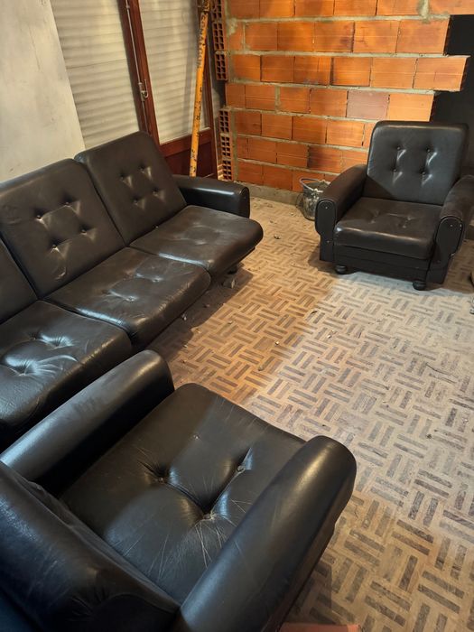 Conjunto de Sofás em Napa (3 Lugares + 2 Cadeirões)