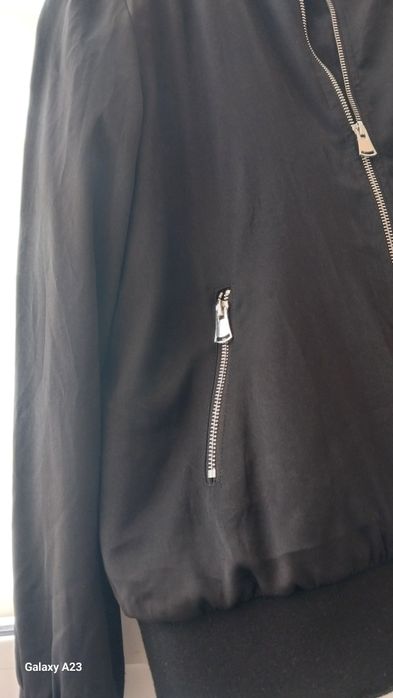 Шикарний бомбер куртка  жіночий женская