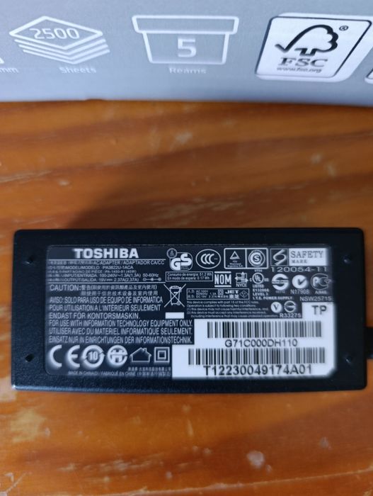 Transformador/carregador original Toshiba. Modelo PA3822U-1ACA