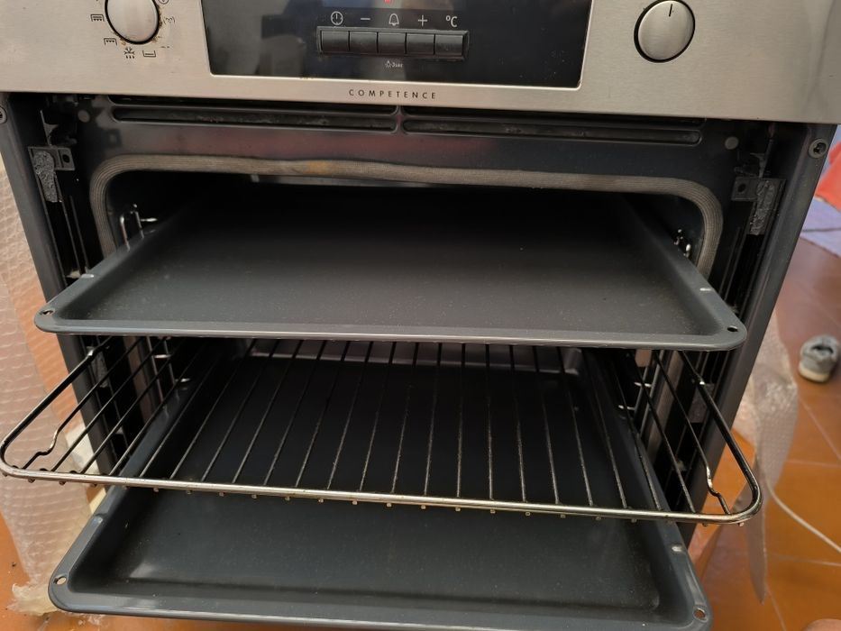 Forno AEG Competence