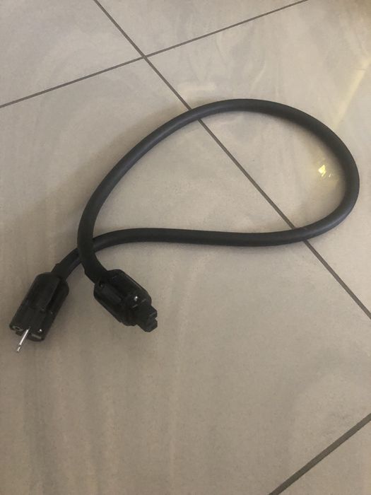 Wzmacniacz hybrydowy   Taga Harmony Hta-700b v3 Gwarancja