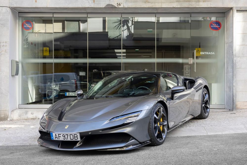 Ferrari SF90 Stradale