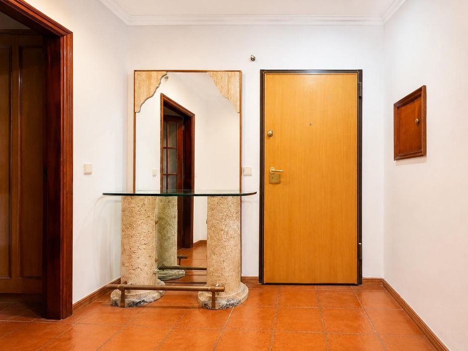 Apartamento T1 mobiliado