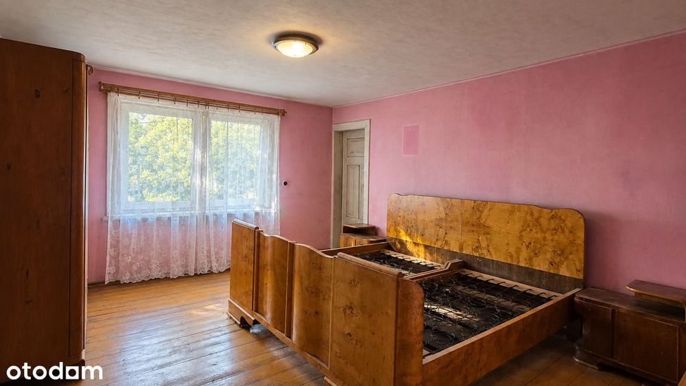 2 budynki na działce 500 m² w Radomsku