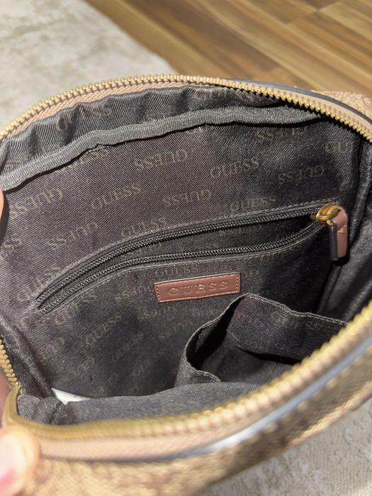 Сумка Guess коричнева