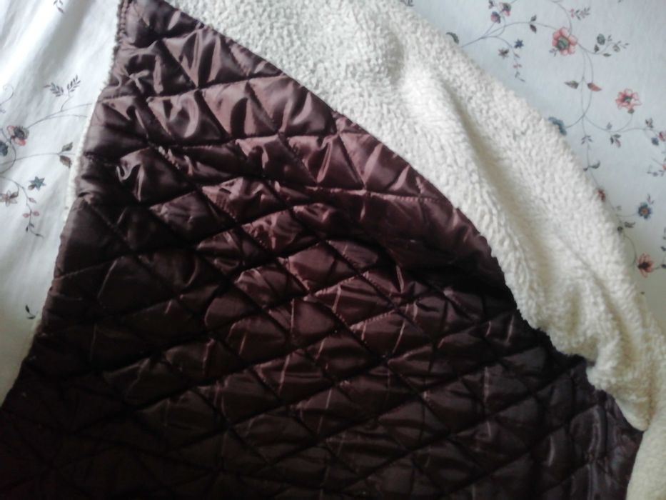 Casaco de senhora em couro sintético