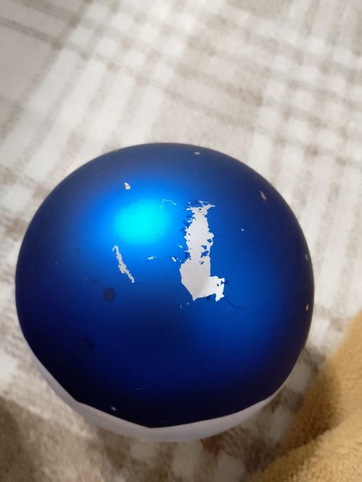 Новорічні ялинкові кулі