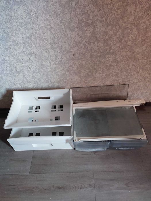 Запасные части для холодильника Snaige.